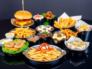 Main page 4 Diverse preparate alimentare din francize populare.