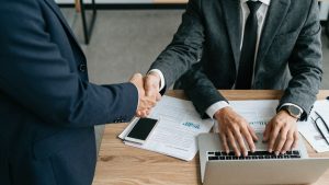 Francizatul și antreprenorul independent în fața alegerilor.